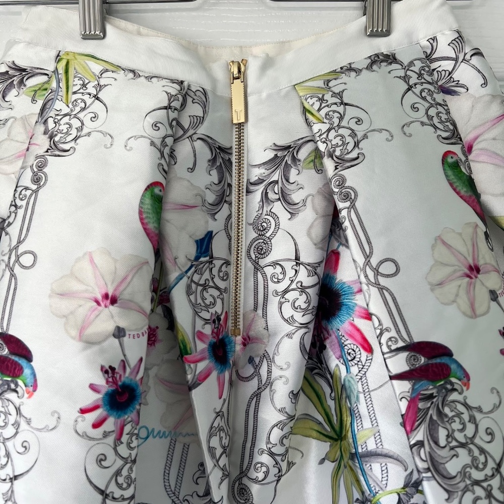 Ted Baker White Floral Petale Passion Flower Full Midi Skirt Size 1 - Picture 9 of 15